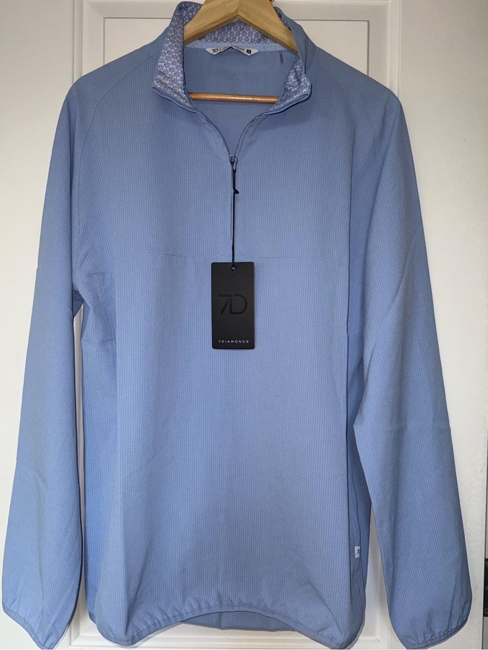 7 Diamonds NWT Oxygenate Quarter-Zip Performance Pullover in "Blue Sky"